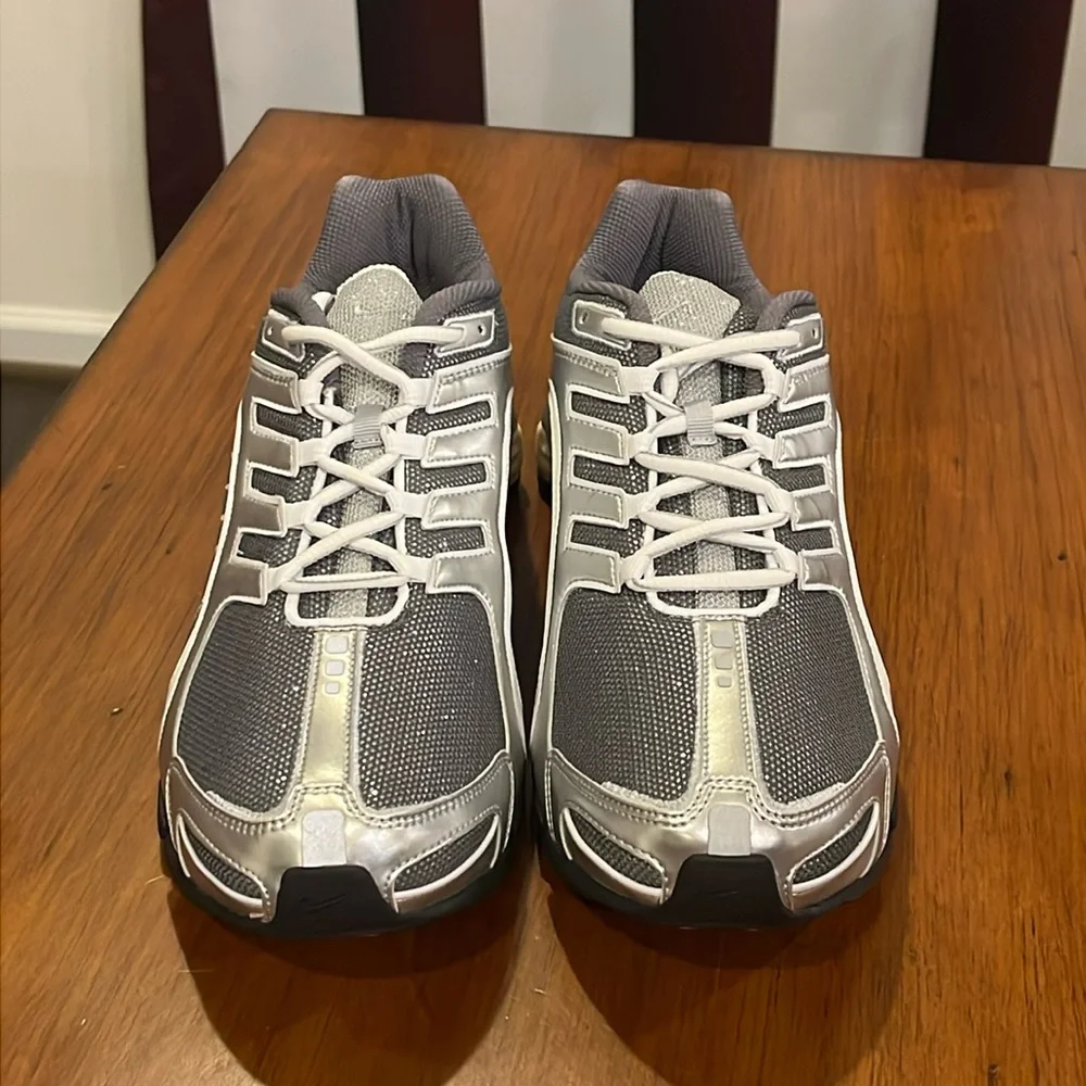 Nike Shox Navina Premium Shoes Sneakers Sparkle New 337775 001 Women’s Size 10